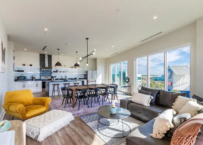 Luxury 4 Bedroom Gulf View Condo, Rooftop Pool, Right Next To The Hangout! * Gulf Shores